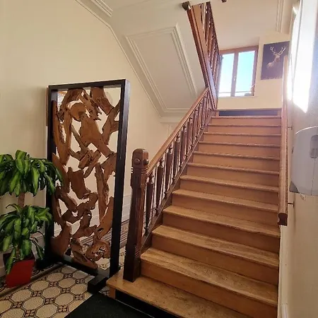 Eglantine 2 A 6 Personnes Avec Et Salle De Jeux Dans La דירה ונטרון