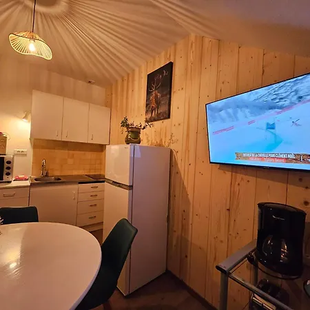 Eglantine 2 A 6 Personnes Avec Et Salle De Jeux Dans La * ונטרון