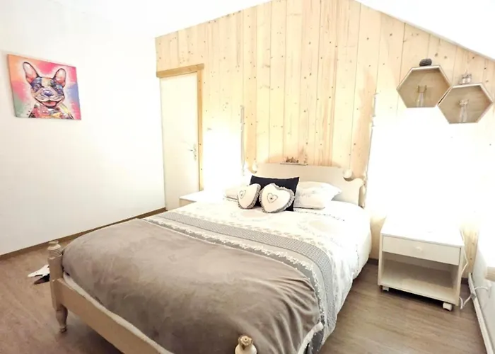 Eglantine 2 A 6 Personnes Avec Et Salle De Jeux Dans La * Ventron